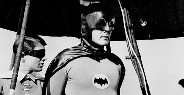 Ben Affleck e Val Kilmer homenageiam o primeiro Batman-0